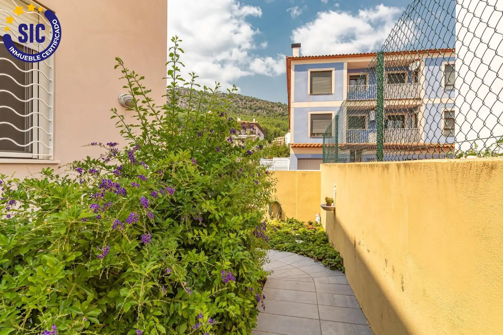 Vista exterior de Casa o chalet en venta en La Pobla de Tornesa con Aire acondicionado, Calefacción y Jardín privado
