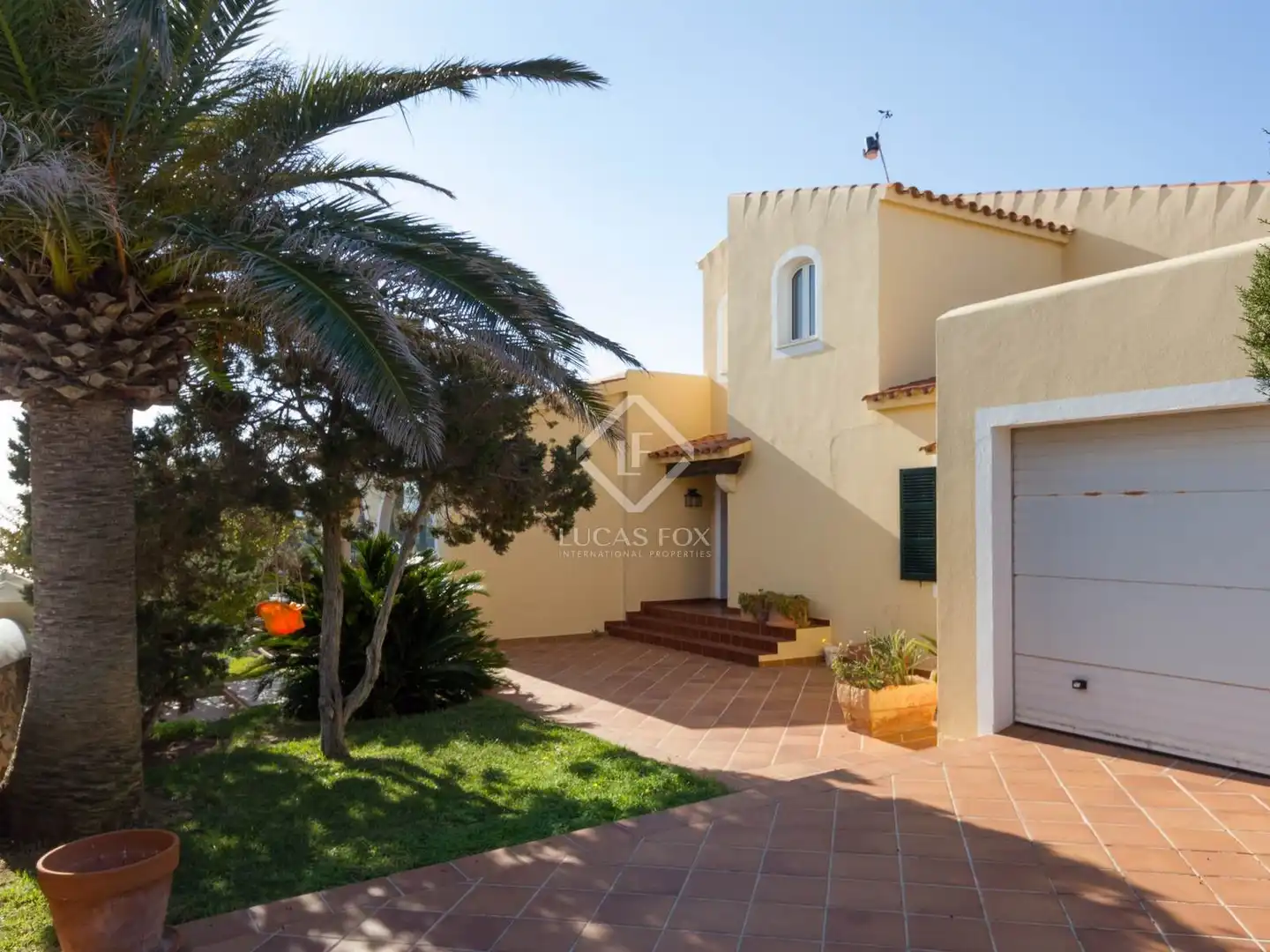 Vista exterior de Casa o xalet en venda en Ciutadella de Menorca amb Aire condicionat, Calefacció i Jardí privat