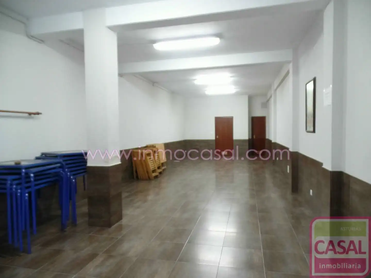 Local comercial en venta en Sama, imagen 2