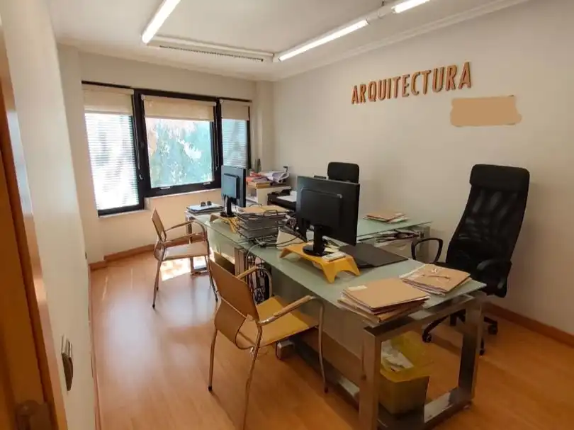 Oficina de alquiler en Marbella con Aire acondicionado