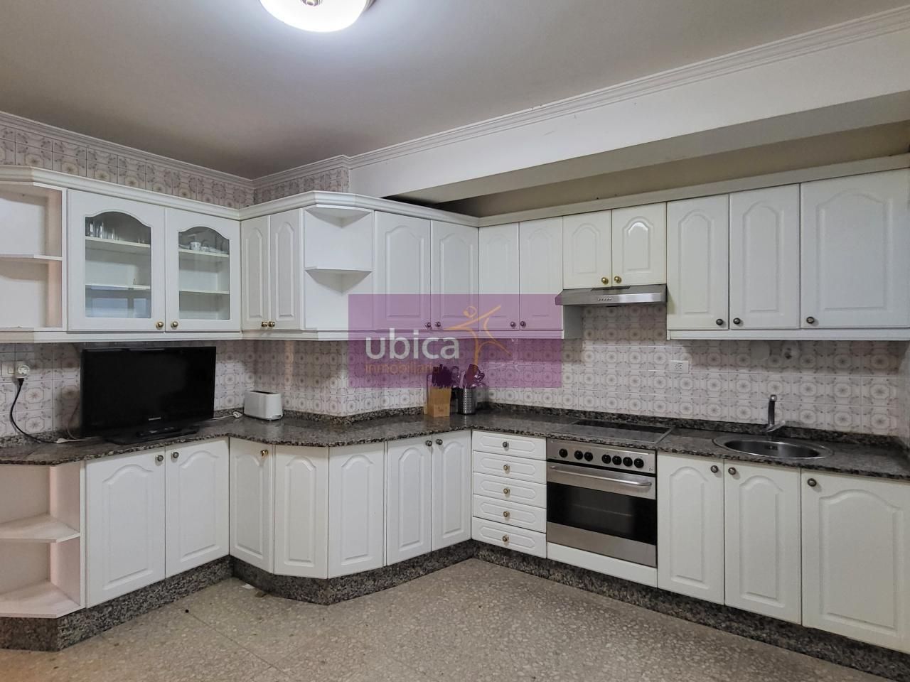 Kitchen of Flat for sale in Vigo   with Heating, Parquet flooring and Terrace