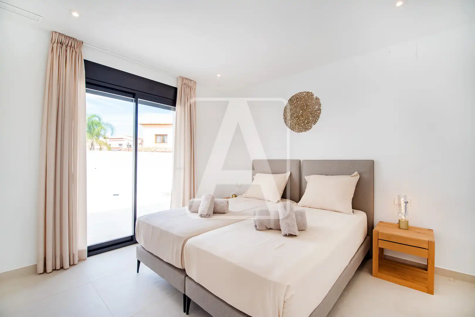 Chalet con piscina en venta en Marisol Park - Ortembach - Los Almendros, imagen 33