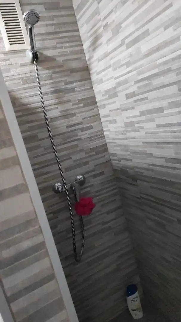 Badezimmer von Wohnung zur Miete in Jaén mit Möbliert