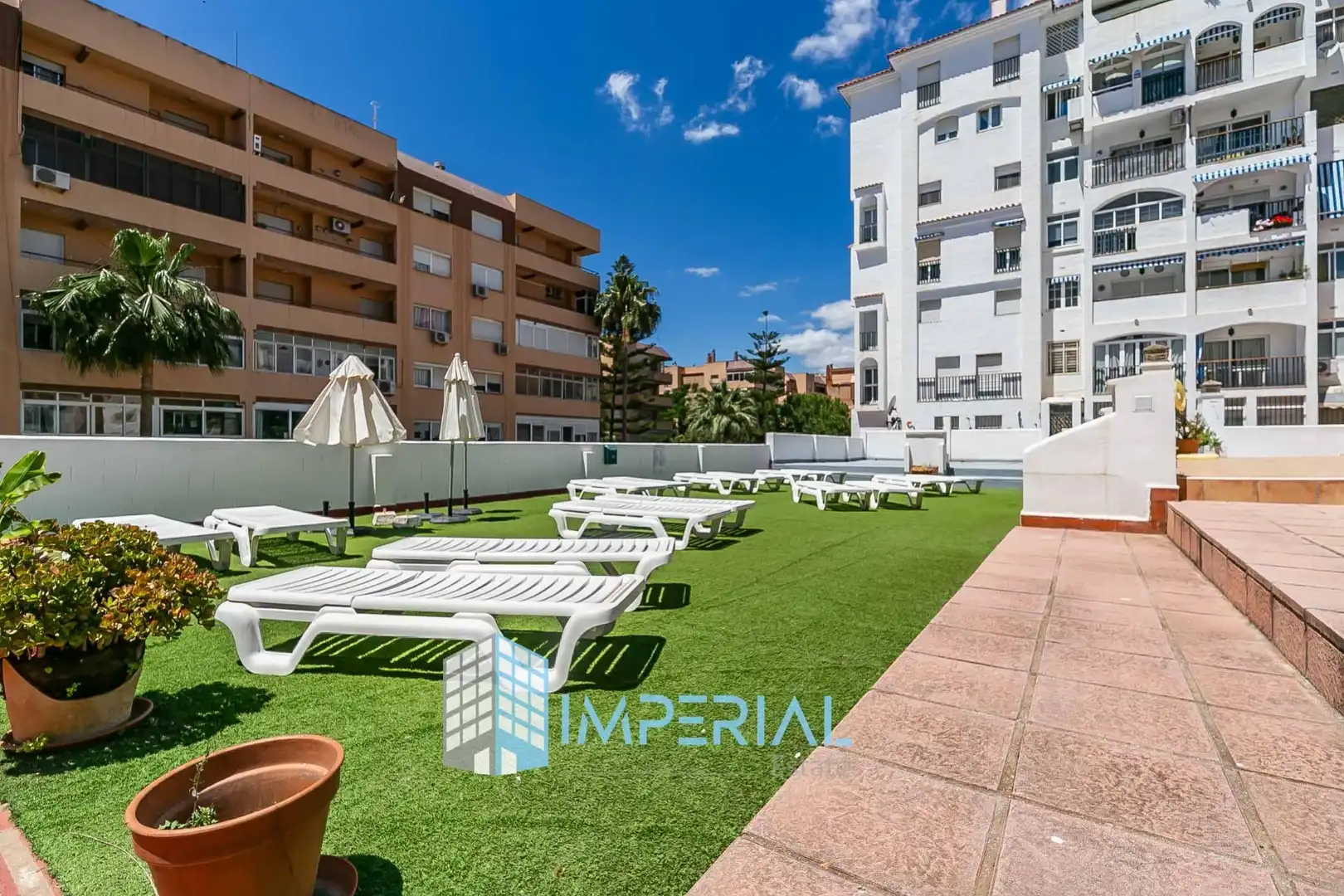 Exterior view of Apartments for sale in Fuengirola  with Air Conditioner, Terrace and Community pool