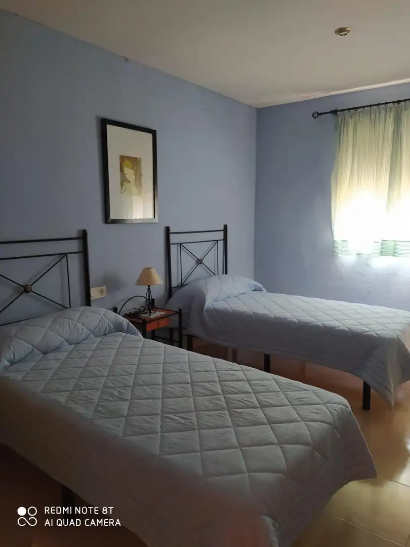 Dormitori de Casa o xalet en venda en Villamayor de Calatrava amb Jardí privat, Traster i Piscina