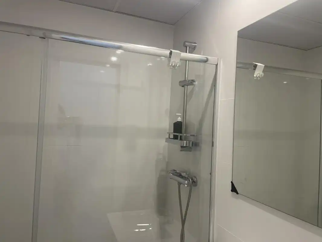 Baño de Loft de alquiler en Madrid con Calefacción, Terraza y Balcón