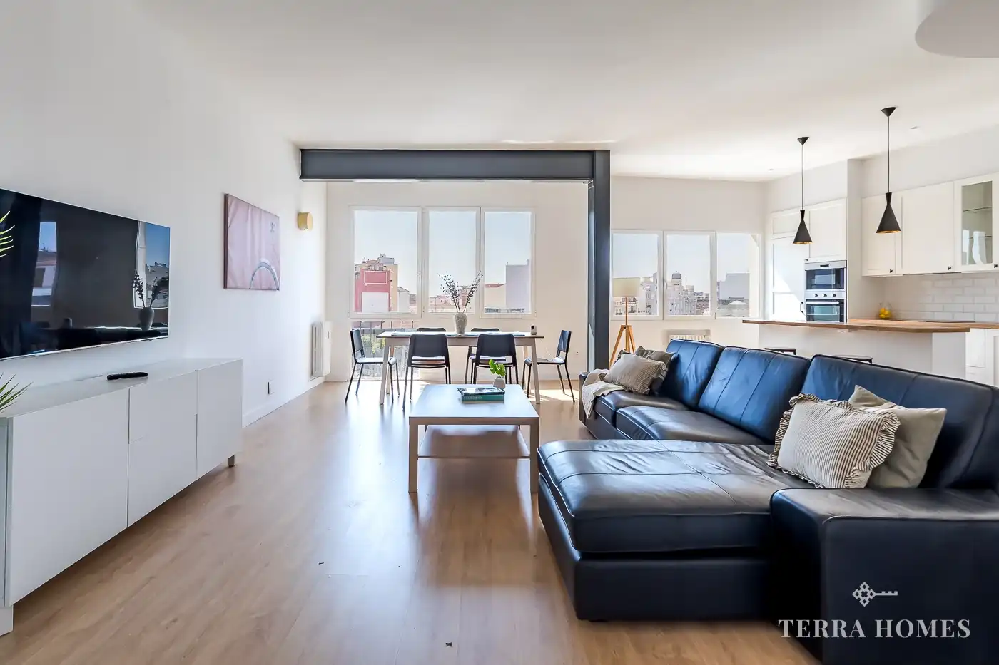 Sala d'estar de Apartament en venda en Madrid amb Aire condicionat i Moblat