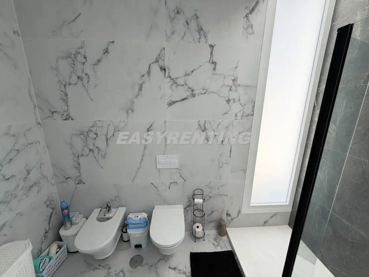 Bathroom of Houses for sale in La Línea de la Concepción  with Air Conditioner, Private garden and Terrace