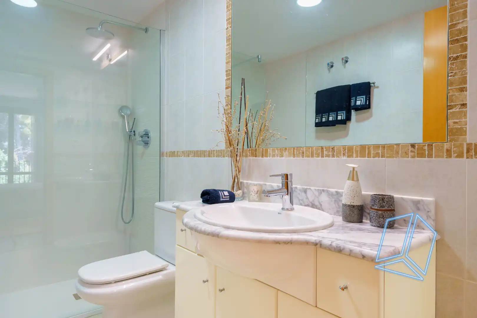Bathroom of Flat for sale in Creixell  with Air Conditioner, Heating and Parquet flooring
