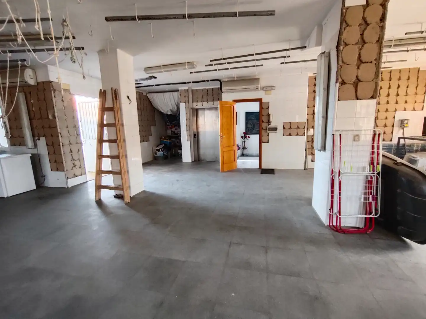 Gebäude zum Verkauf in La Zubia