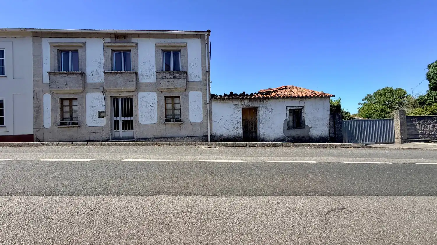 Vista exterior de Finca rústica en venda en Fene amb Parquet i Traster