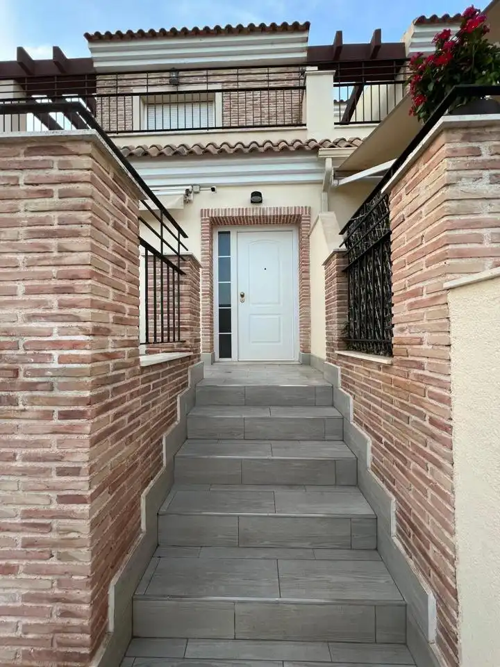 Duplex con piscina in vendita a Calle Pintor Sobejano, imagen 3