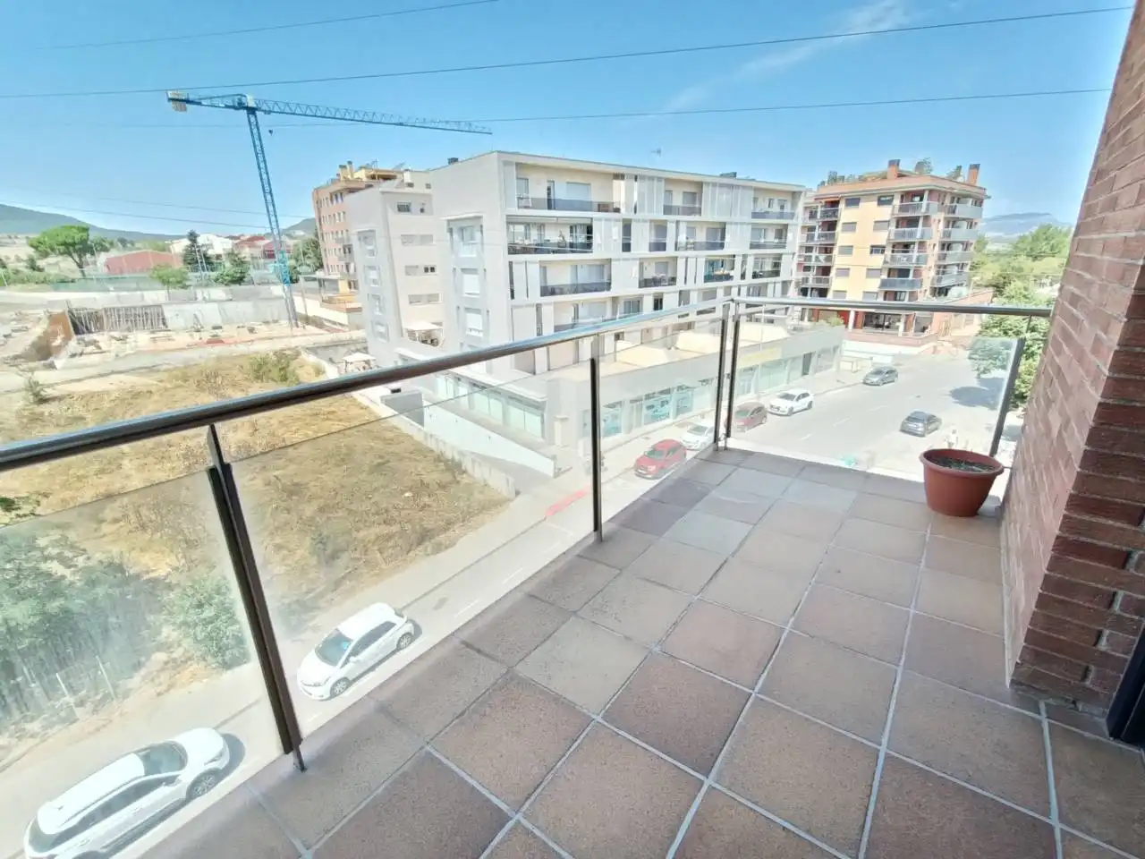 Vista exterior de Piso en venta en Vic con Calefacción, Terraza y Amueblado