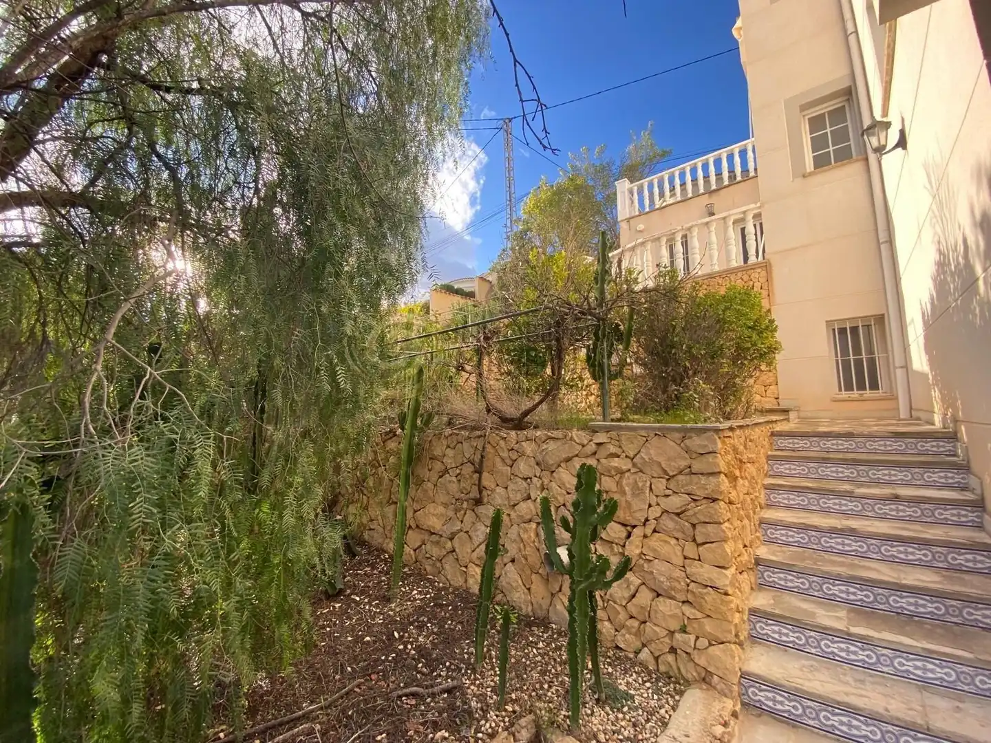 Jardí de Casa o xalet en venda en La Nucia amb Jardí privat, Terrassa i Moblat
