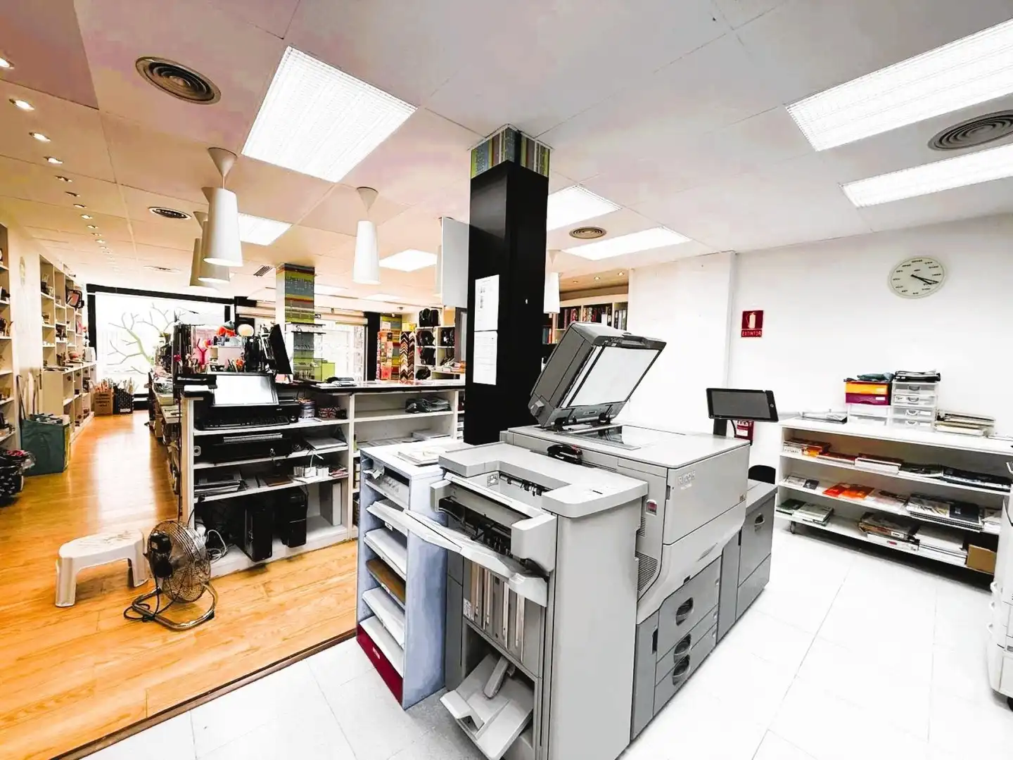 Business premises for transfer in Centre, imagen 21
