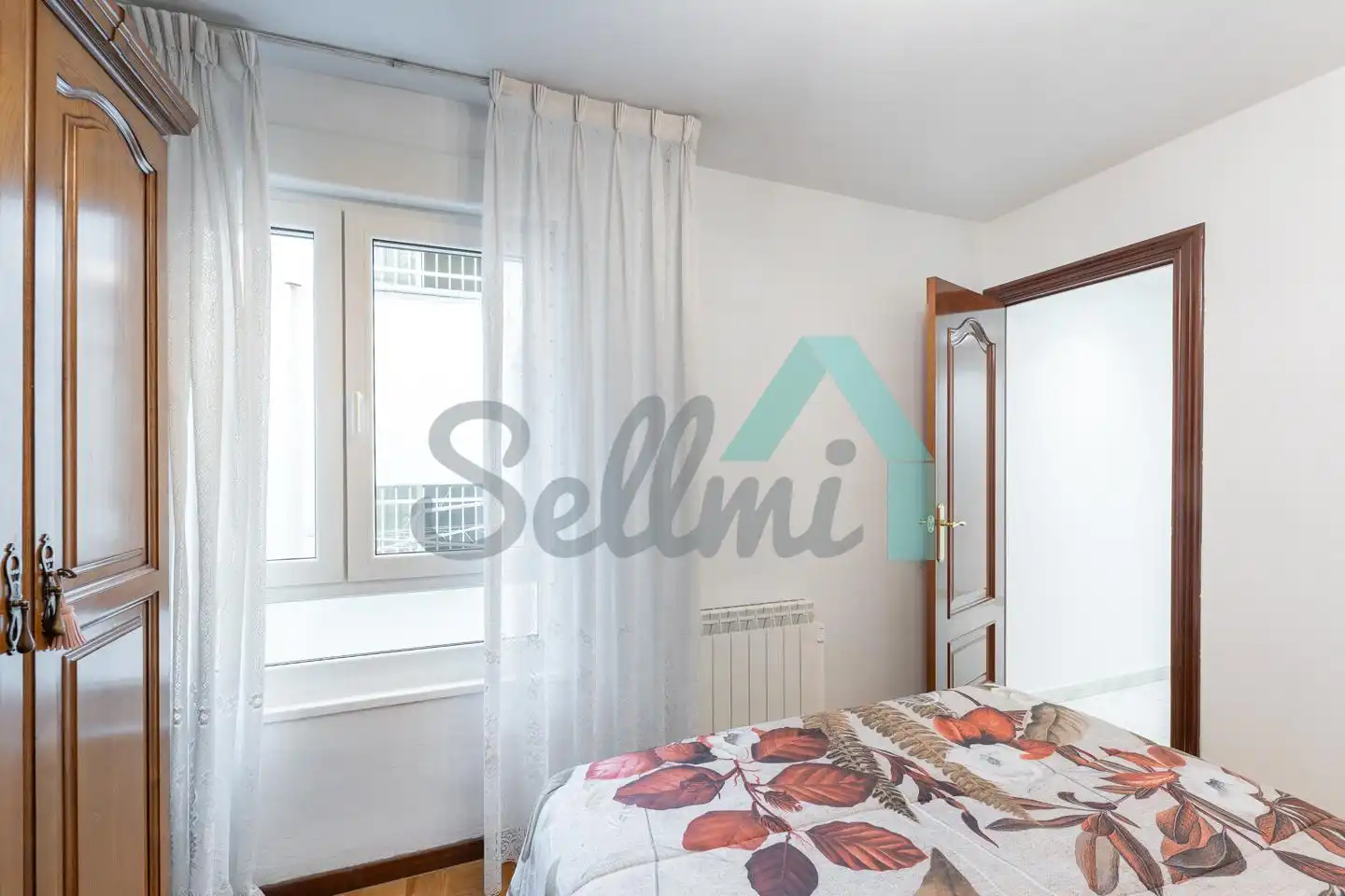 Bedroom of Flat for rent in Gijón   with Heating, Parquet flooring and Furnished