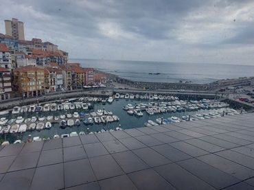 Flat with balcony for sale in Bermeo