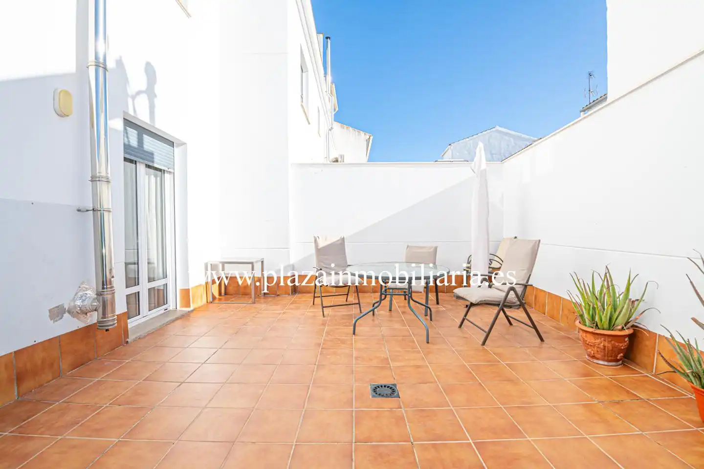Terrace of Houses for sale in Lucena  with Air Conditioner, Terrace and Storage room