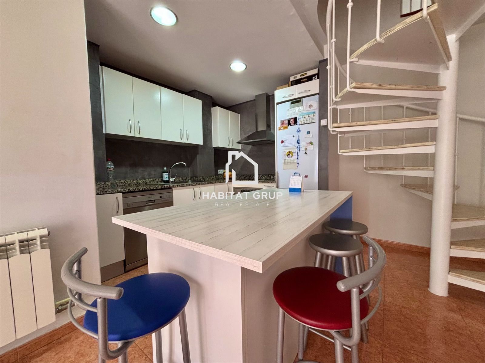 Cuina de Dúplex en venda en Llagostera amb Aire condicionat, Calefacció i Terrassa