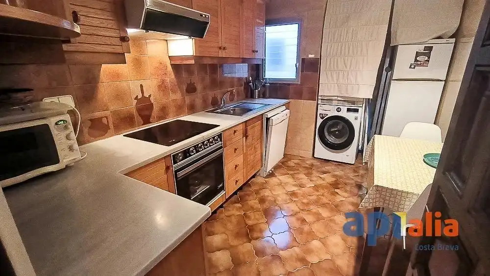Cuina de Apartament en venda en Calonge i Sant Antoni amb Balcó