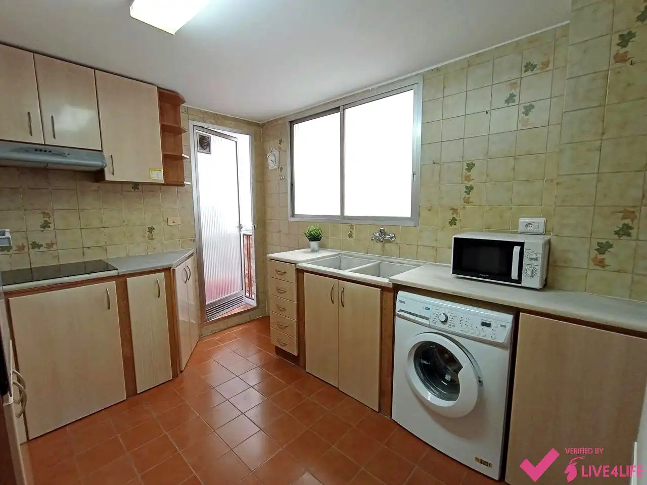 Cocina de Piso de alquiler en Valencia con Aire acondicionado, Terraza y Amueblado
