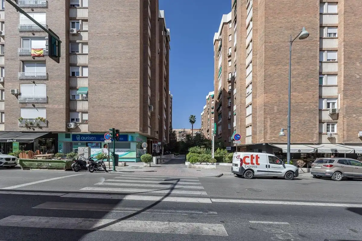 Exterior view of Commercial properties for rent in Granada