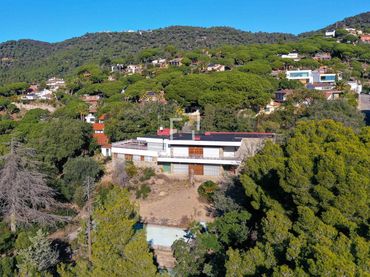 Villa con balcone in vendita a Cabrils