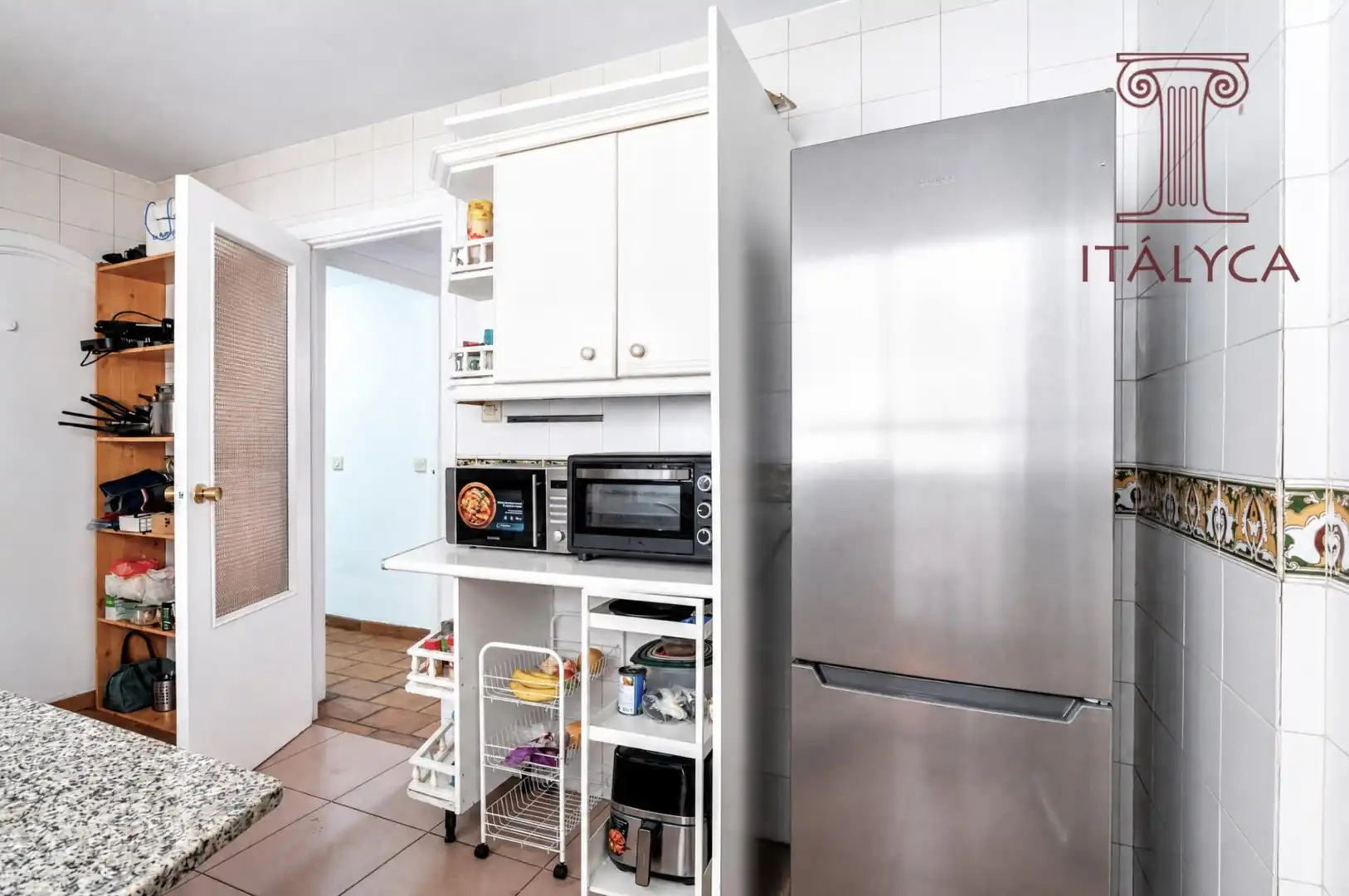 Kitchen of Flat for sale in Sevilla  with Air Conditioner, Heating and Terrace