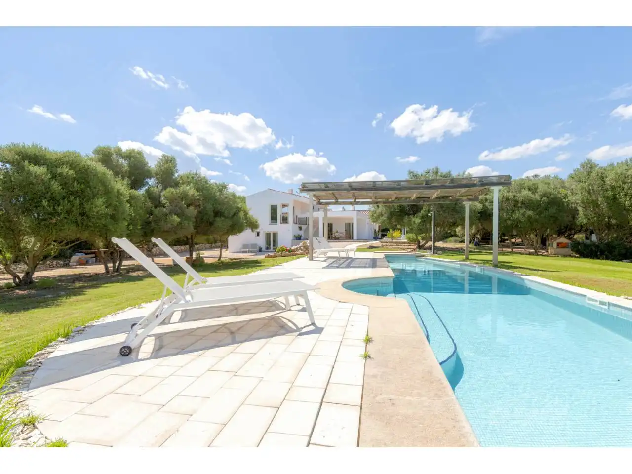 Piscina de Finca rústica en venda en Ciutadella de Menorca amb Calefacció, Jardí privat i Terrassa