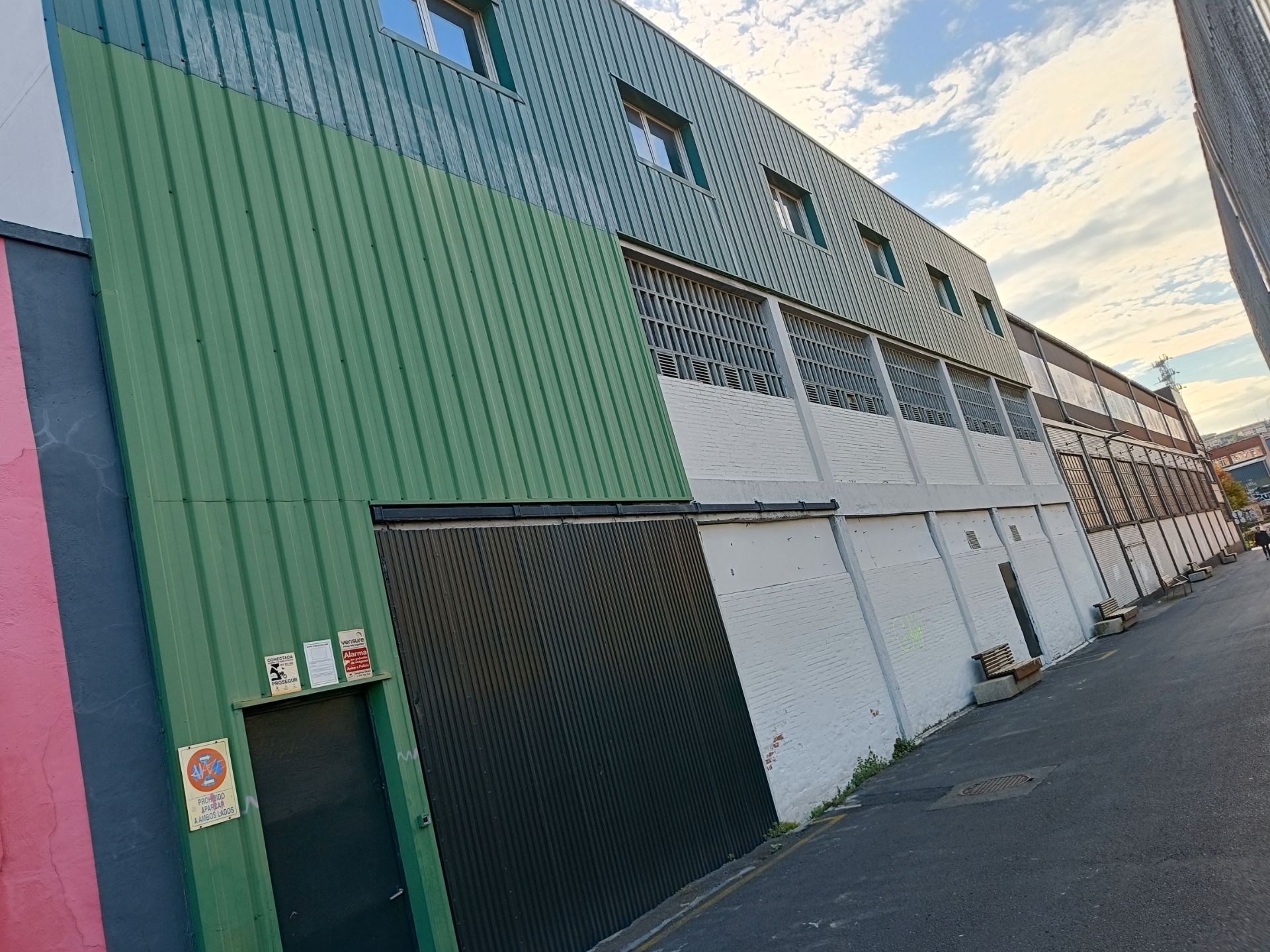 Vista exterior de Nave industrial en venta en Erandio con Alarma