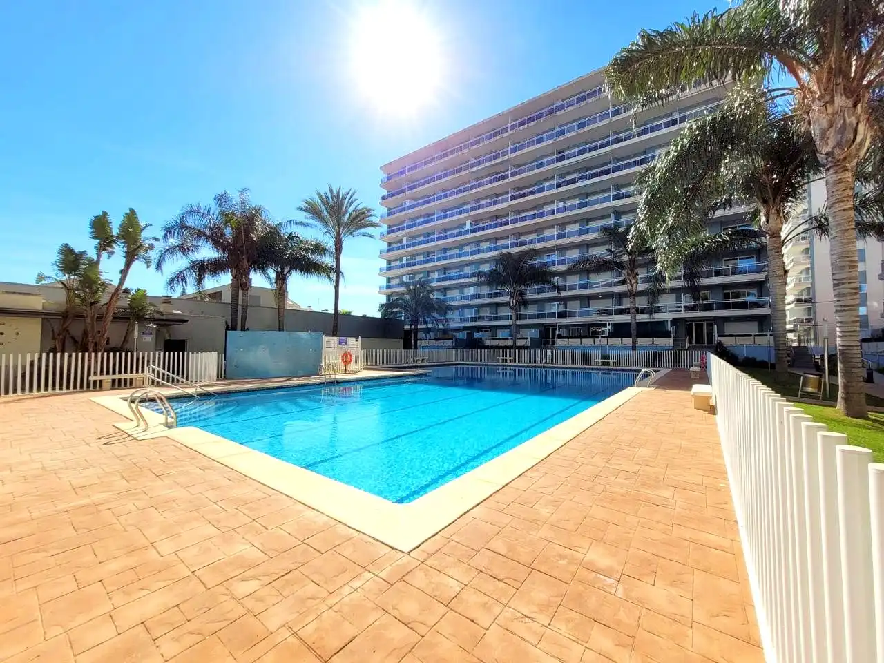Piscina de Apartamento de alquiler en Gandia con Aire acondicionado, Calefacción y Terraza