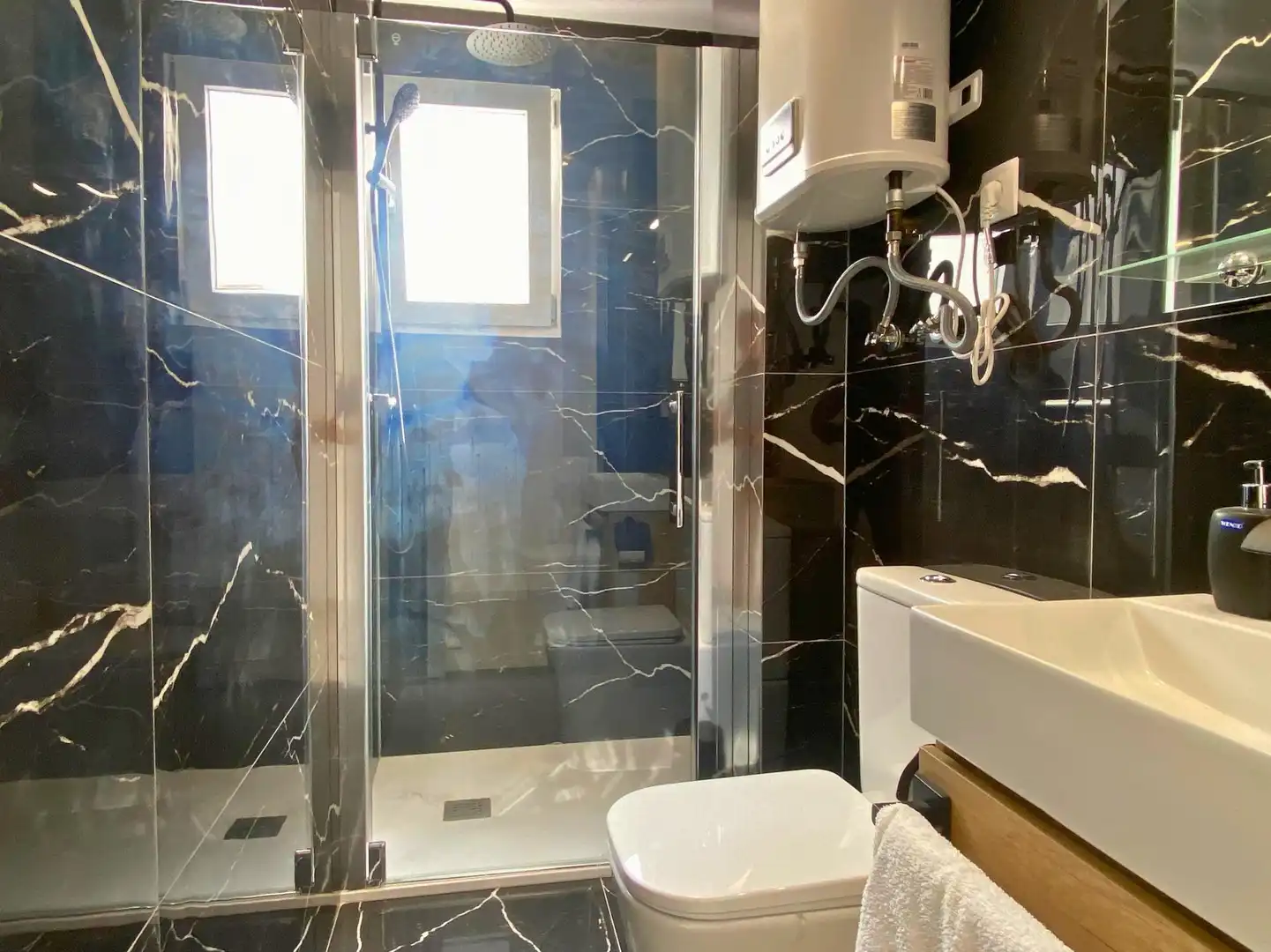 Bathroom of Flat for sale in Playa del Acequión, Náufragos y Rocío del Mar