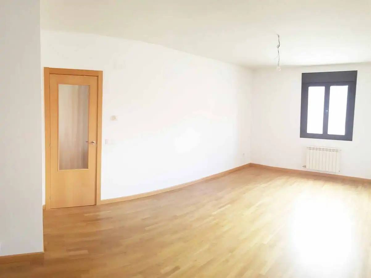 Bedroom of Ground floor for sale in Tordesillas  with Heating, Parquet flooring and Storage room