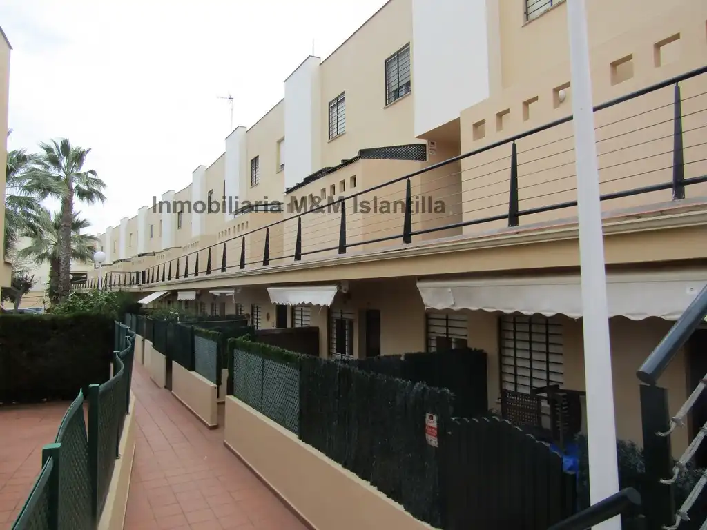 Vista exterior de Apartamento en venta en Islantilla con Terraza, Trastero y Amueblado