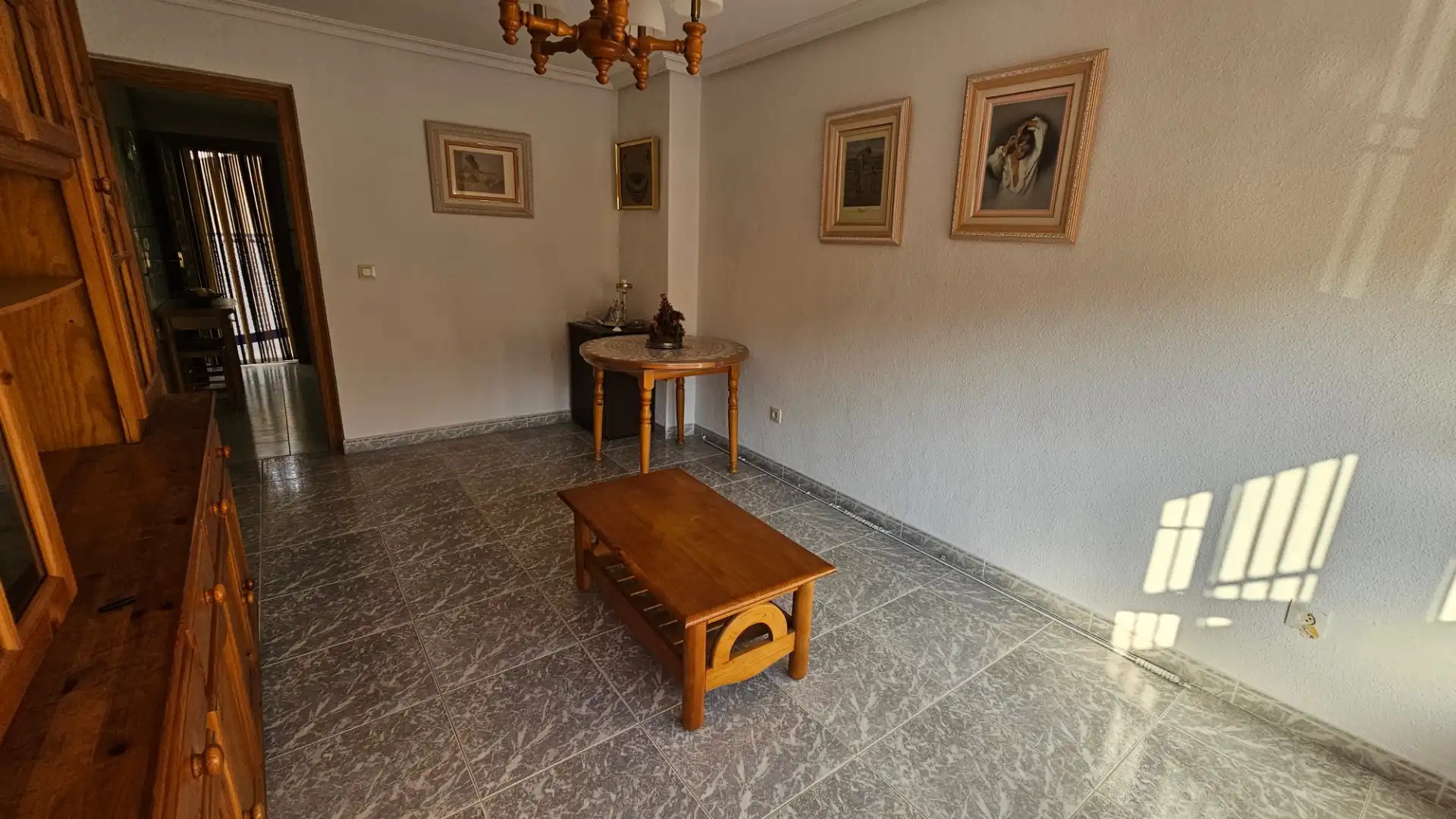 Sala d'estar de Casa adosada de lloguer en El Campello amb Terrassa, Traster i Moblat