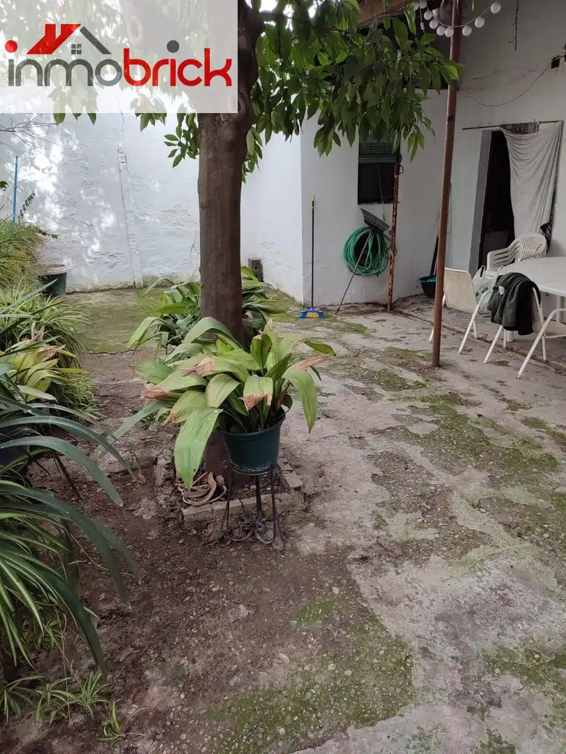 Jardí de Casa o xalet en venda en Lucena