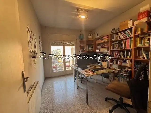 Wohnung zum Verkauf in Carrer BRUTAU DE, Eixample