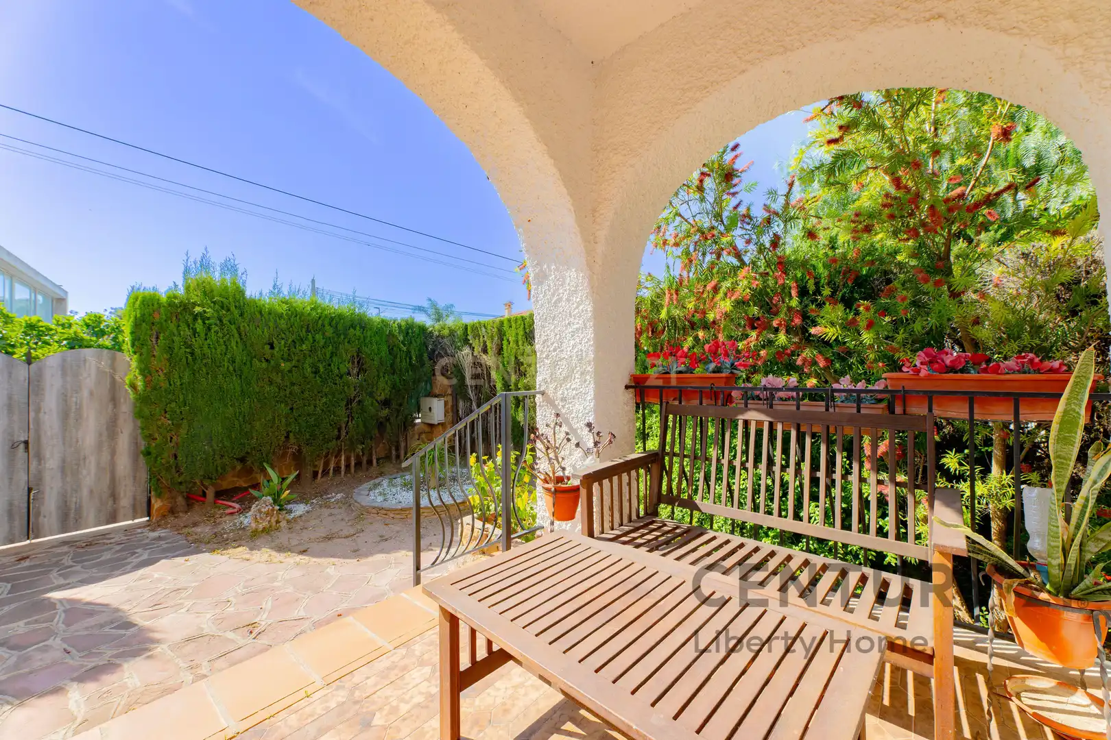 Vista exterior de Casa o xalet en venda en Náquera amb Aire condicionat, Jardí privat i Traster