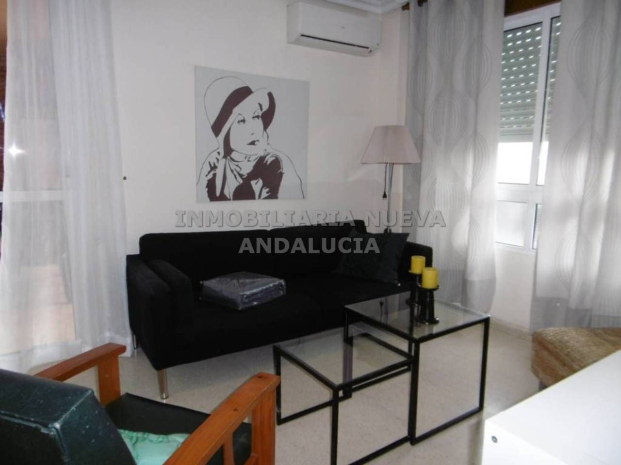 Sala d'estar de Pis de lloguer en  Almería Capital amb Aire condicionat, Terrassa i Moblat