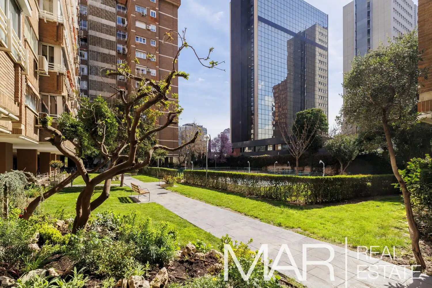 Vista exterior de Piso en venta en Madrid con Aire acondicionado, Calefacción y Trastero