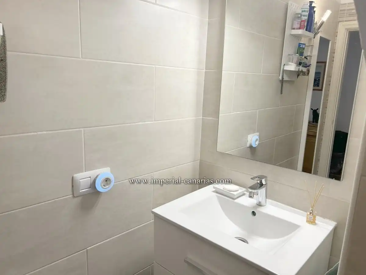 Bany de Casa adosada en venda en Puerto de la Cruz amb Aire condicionat, Jardí privat i Terrassa