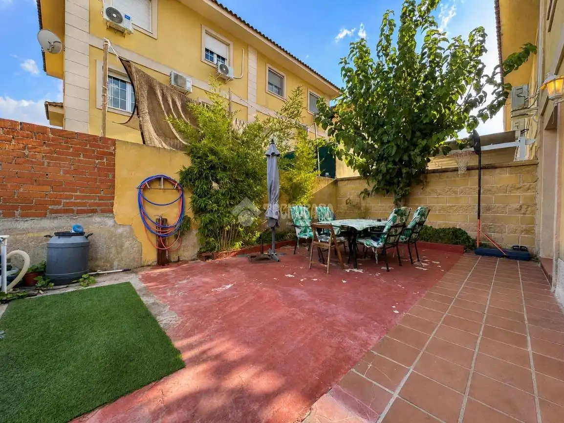 Casa pareada en venta en C. Beethoven, imagen 13