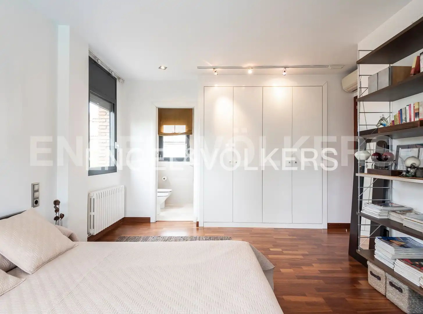 Bedroom of Houses for sale in Sant Cugat del Vallès  with Air Conditioner, Heating and Private garden