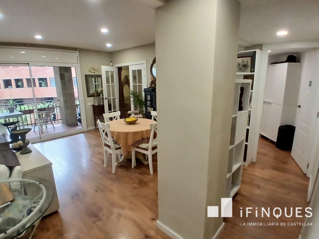 Flat for sale in Sant Cugat del Vallès  with Air Conditioner, Parquet flooring and Terrace