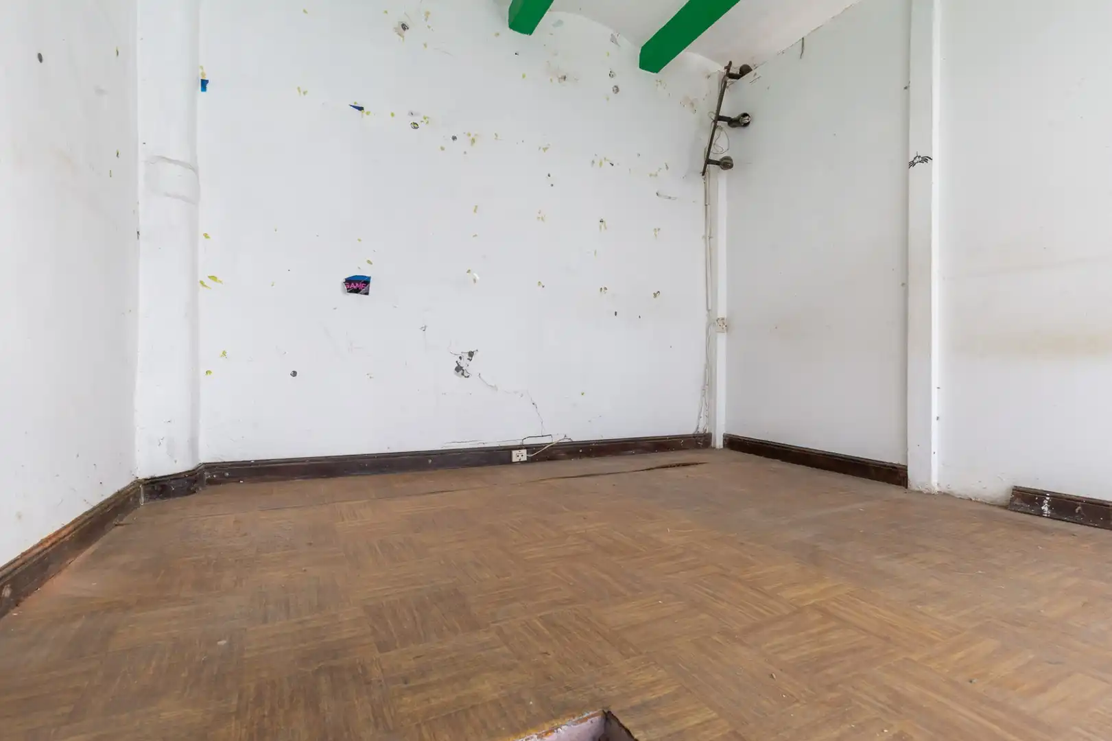 Planta baja en venta en Barcelona con Terraza, Amueblado y Balcón