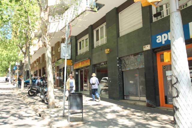 Local comercial en Venta en Carrer de los Castillejos, 292 en Sagrada Família