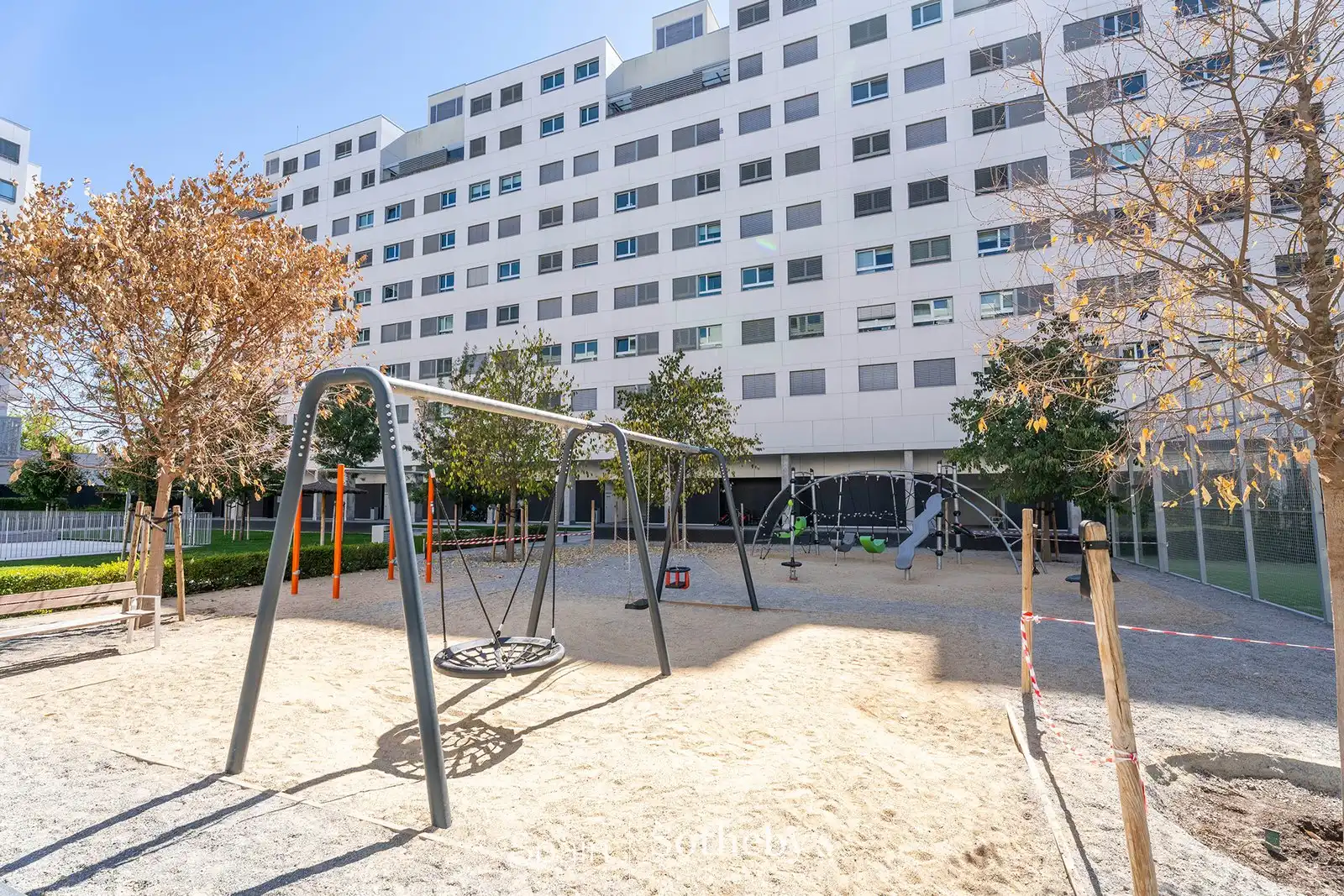 Vista exterior de Àtic en venda en Madrid amb Aire condicionat, Terrassa i Traster