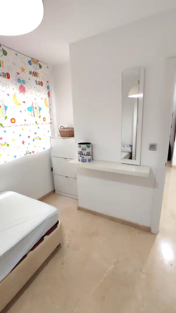 Wohnung zur Miete in Calle Tierno Galván, Las Tres Cruces