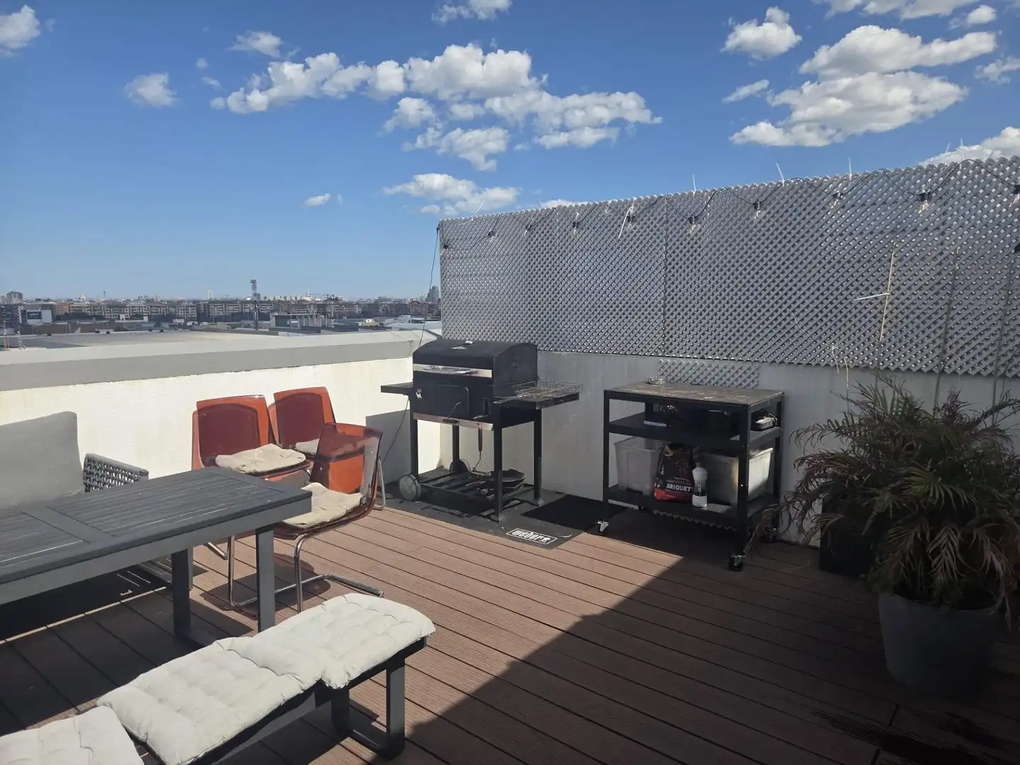 Terrasse von Dachboden zum Verkauf in Valencia mit Klimaanlage, Terrasse und Möbliert