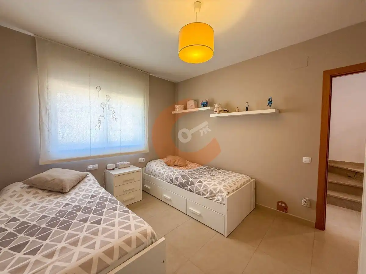 Dormitori de Casa o xalet en venda en El Vendrell amb Aire condicionat, Calefacció i Terrassa